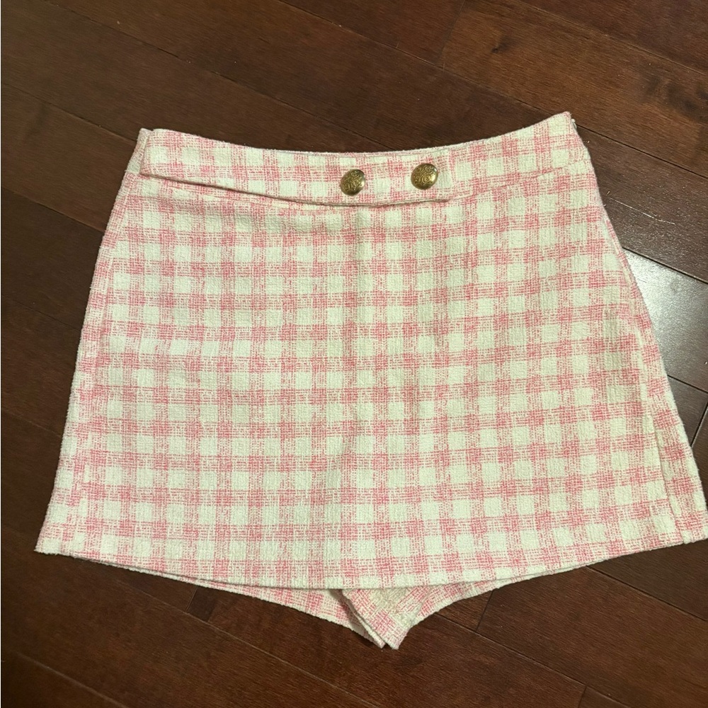 Zara Pink and Cream Checkered Skort with Gold Accents